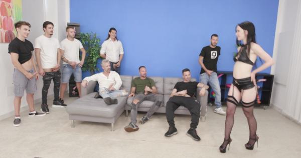 Interrupted scene 8on1